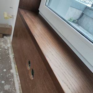 Подоконники из палубы дуба 30мм и откосы из шпонированного дубом МДФ 17 и 11мм (3)