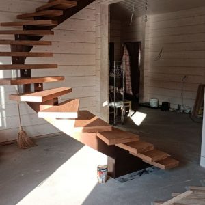 Ступени из палубы дуба, 60 мм (1)