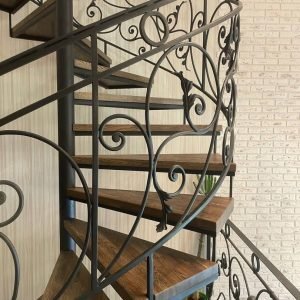 Ступени из сращено ламельного бурого дуба (4)